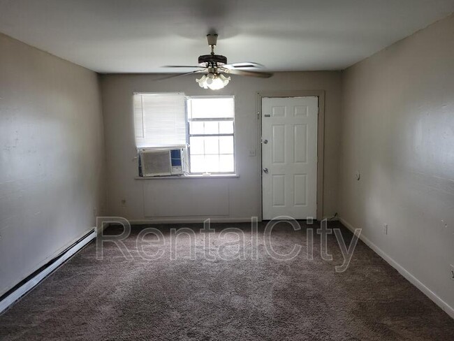Foto del edificio - 502 E Johnson St
