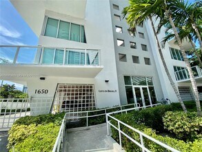 Building Photo - 1650 Brickell Ave
