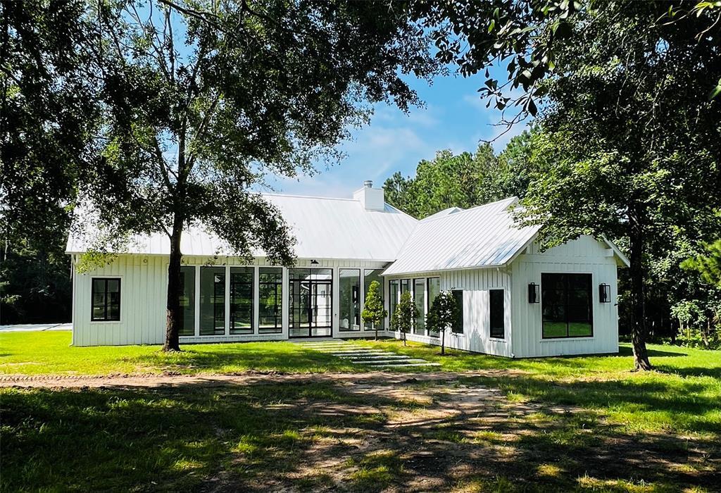 Foto principal - 9879 Stubbs Rd