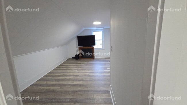 Building Photo - 50 Summer St