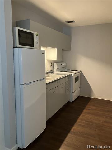 Foto del edificio - 1717 N Paris St