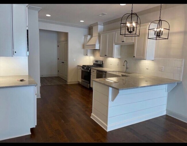 Building Photo - 3306 Stonecreek Dr