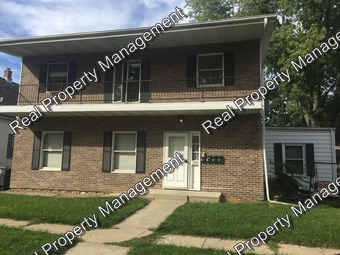 Primary Photo - One Bedroom Second Floor Apartment