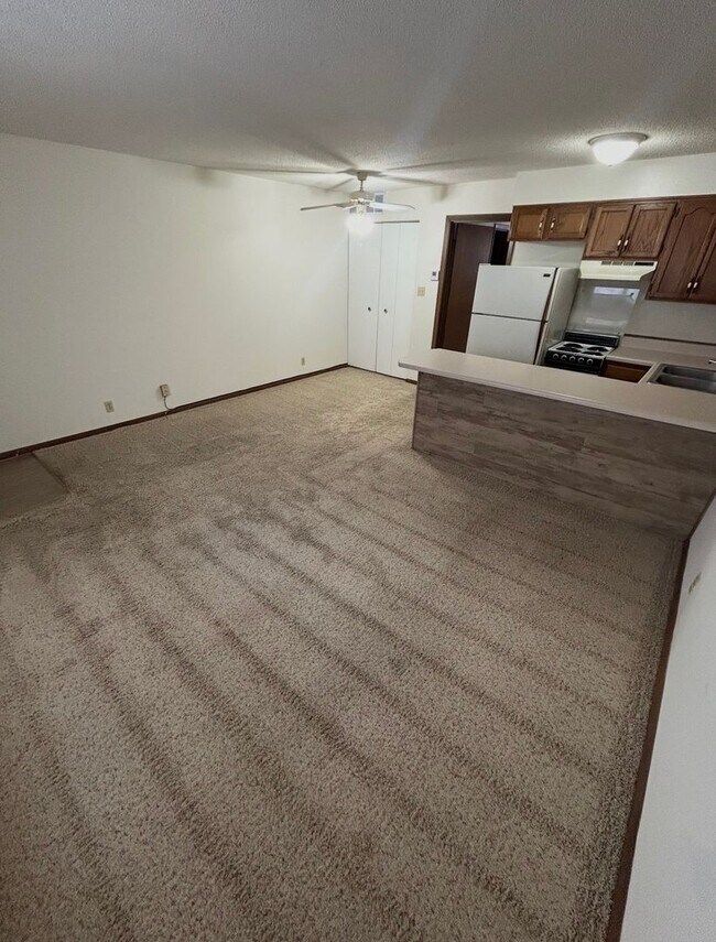 Foto del edificio - Chapel Court Apartments