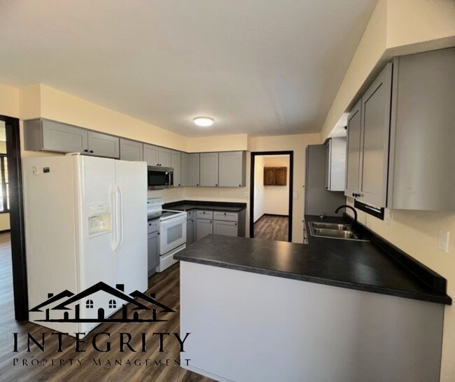 Foto del edificio - Fenced Home Close to FLW!