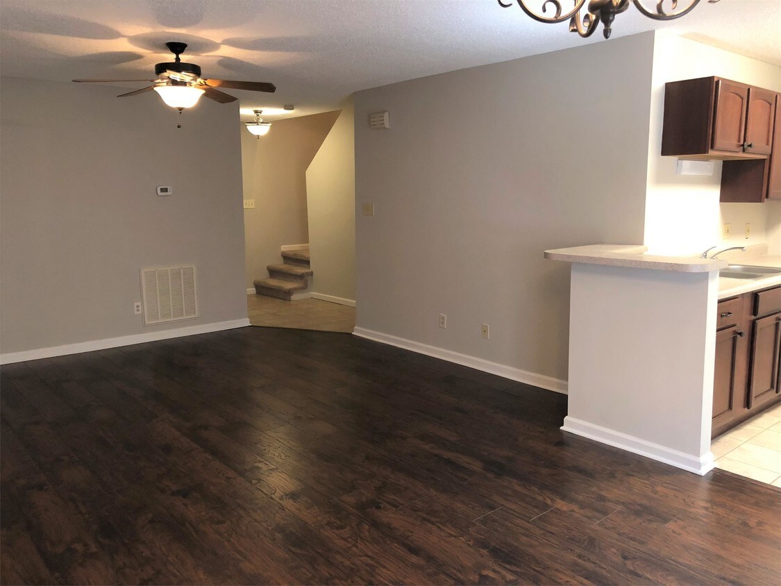 Foto principal - 9009 Fountain Brook Ln