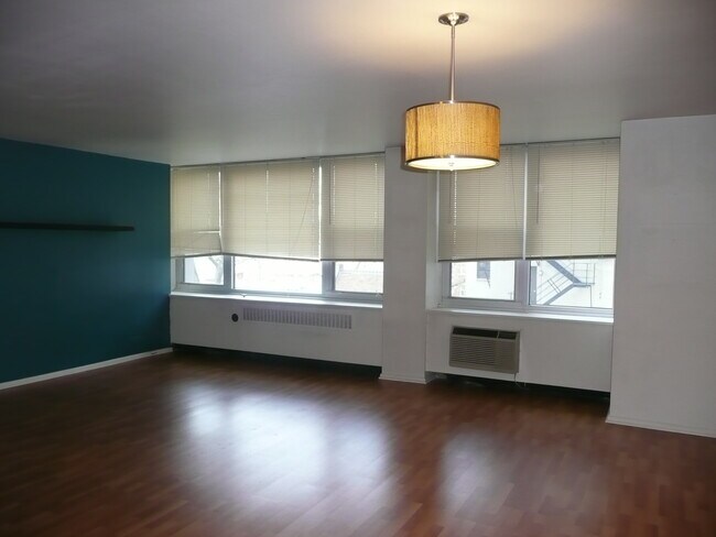 Building Photo - 4250 N Marine Dr