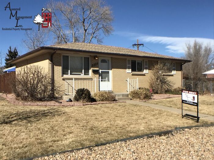 Ranch style home in Arvada! No basement. House for Rent in Arvada, CO