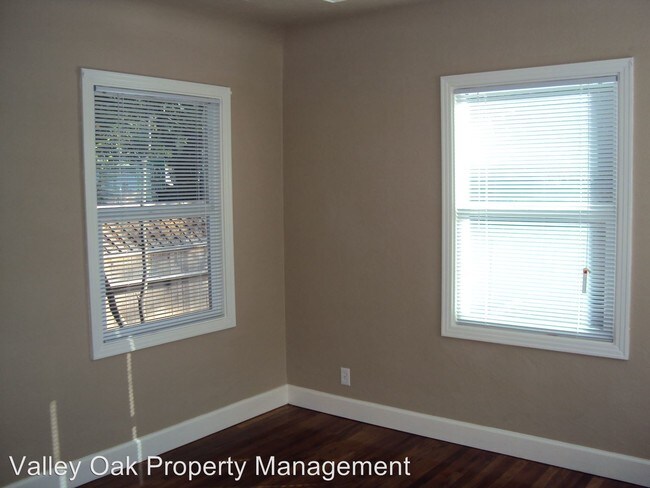 Foto del edificio - 3 br, 1 bath House - 458 College Avenue