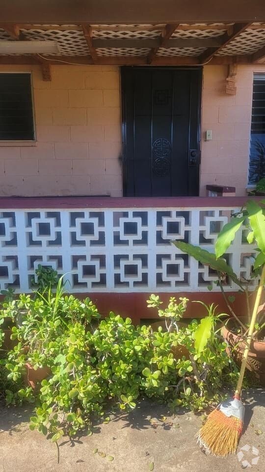 Moanalua Terrace Apartments for Rent with Washer & Dryer Honolulu, HI