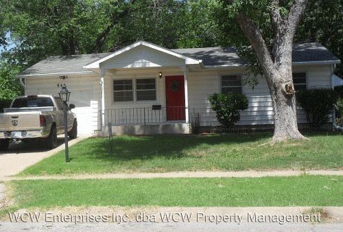 Primary Photo - 840 SE 35th St