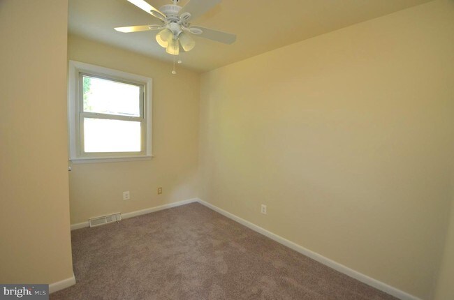 Building Photo - 1740 Elkridge Dr