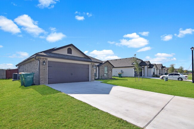 Building Photo - 2624 Cedar Glen Dr