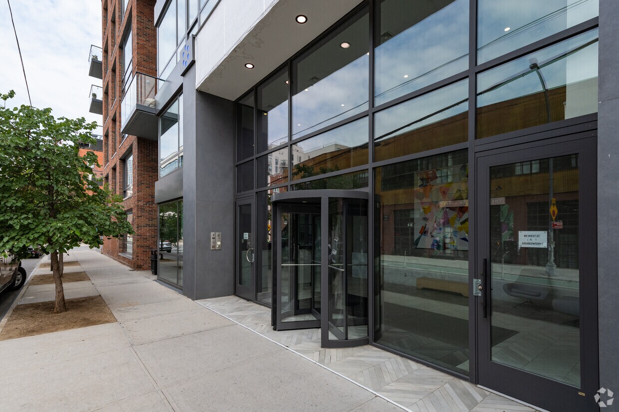 Foto del edificio - 50 Greenpoint Ave