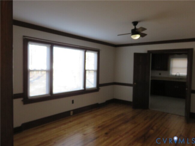 Foto del edificio - 4261 Old Buckingham Rd