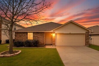 Building Photo - 14109 Cochise Dr
