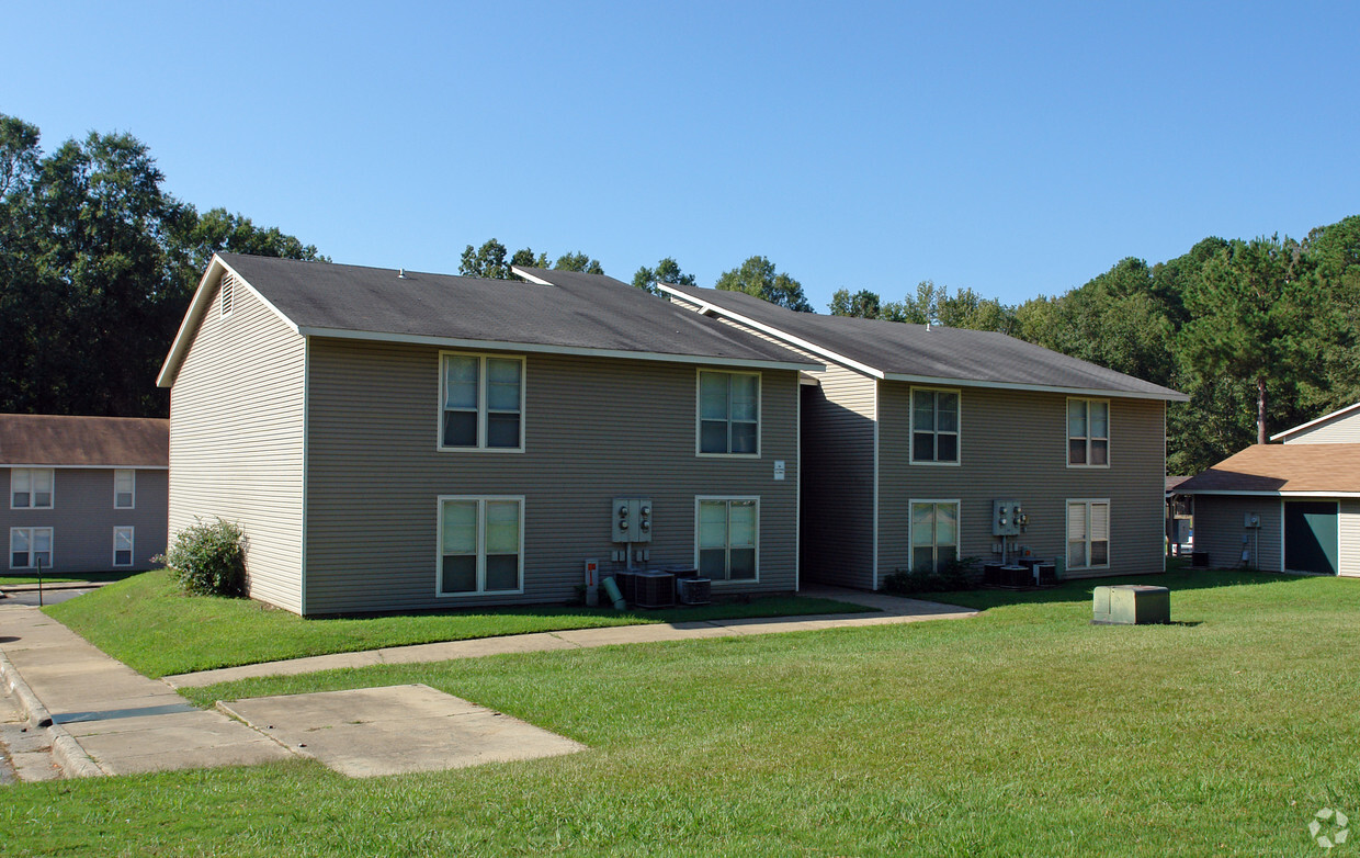 Primary Photo - Oak Ridge Apartments