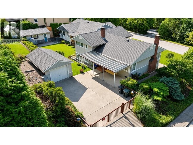 Building Photo - 4409 Marine Dr