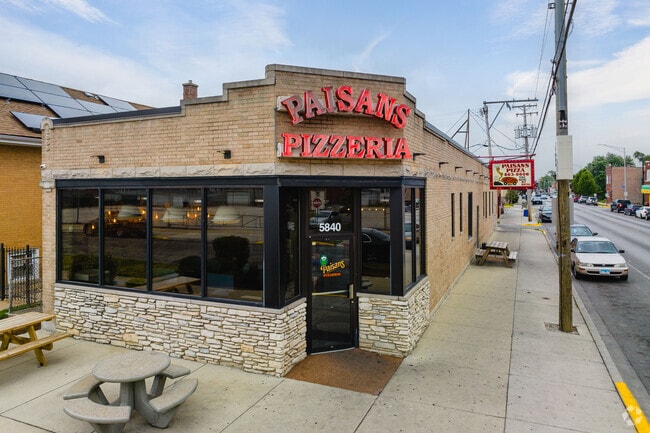 Cicero has many restaurants from chains to independent businesses.