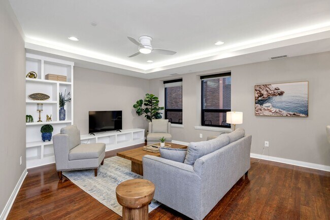 Foto del edificio - Lease Unfurnished $1900