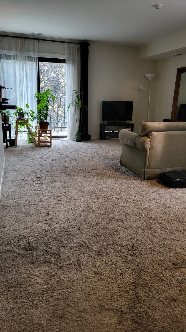 41509 Bedford Dr Unit Building 3, Canton, MI 48187 Condo for Rent in