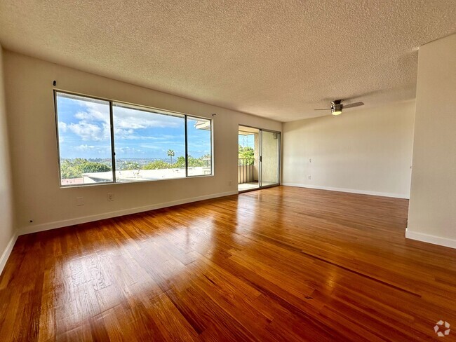 Building Photo - 6337 Caminito Andreta