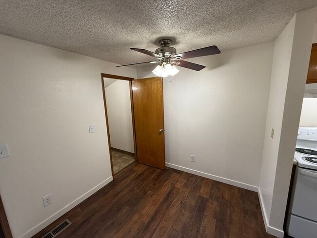 Foto del edificio - 677 Glen Creek Rd NW