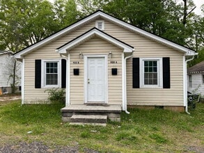 Building Photo - 922 Hackett St