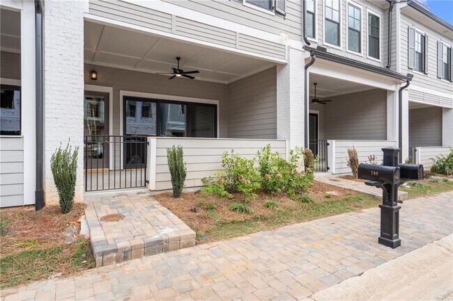 Building Photo - 708 Stickley Oak Way