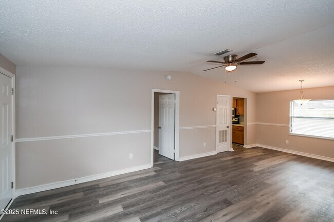 Foto del edificio - 2231 Blyth Ct