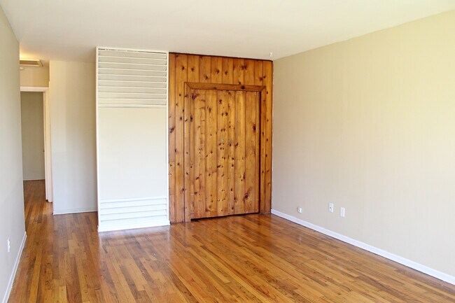 Foto del edificio - 4222 SE Holgate Blvd
