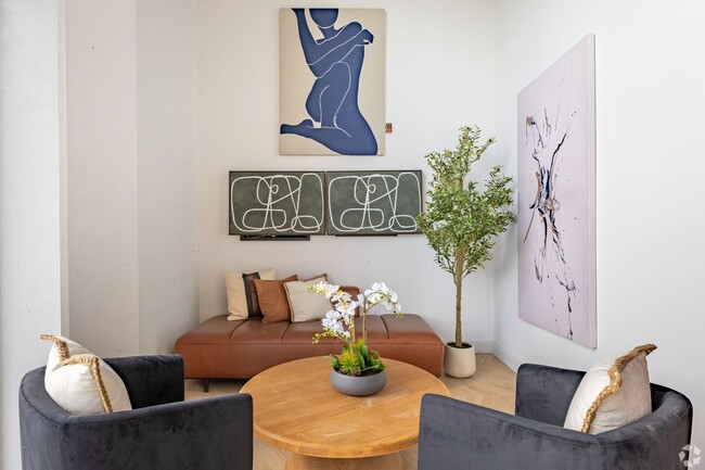 Foto del interior - The Brightly