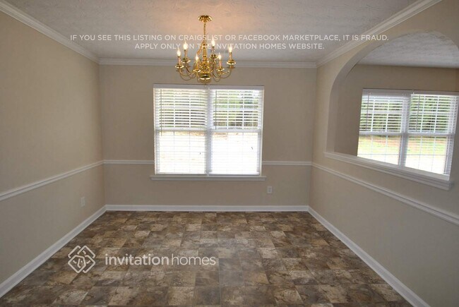 Building Photo - 2635 Essex Ct