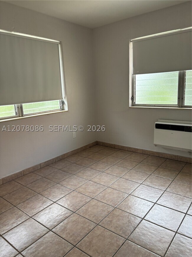 Foto del edificio - 435 SW 5th St