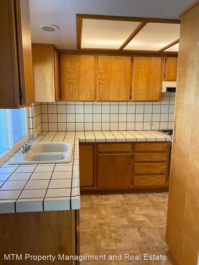 Building Photo - 3 br, 2 bath House - 2171 Falmouth