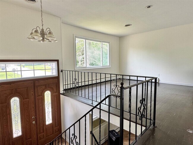 Foto del edificio - 42 Merriewold Ln N