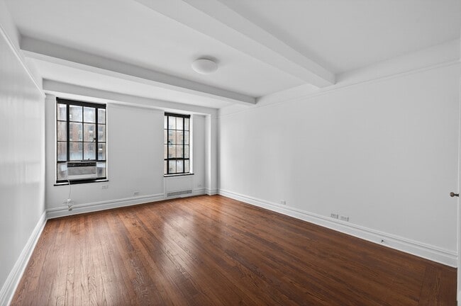Building Photo - 350 W 57th St