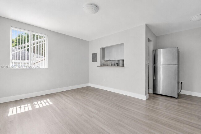 Foto del edificio - 6647 SW 59th Pl