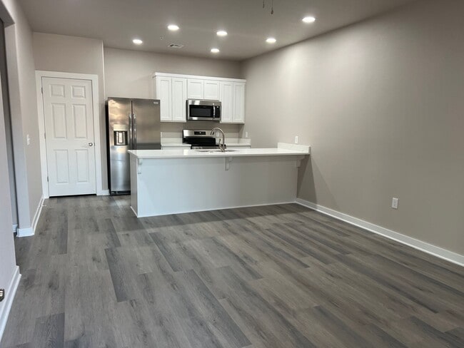 Foto del edificio - 923 Callie Ave