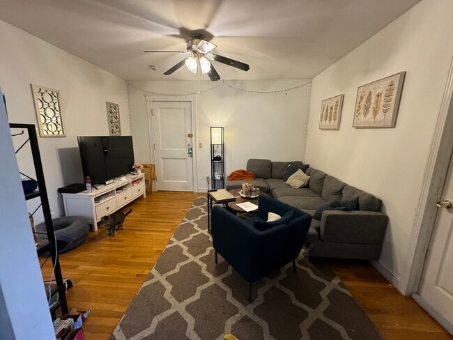 Foto del edificio - 19 Egremont St