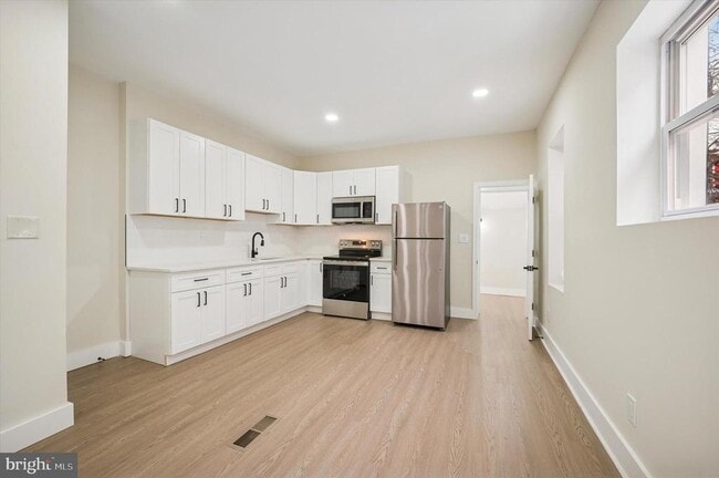 Building Photo - 5023 Keyser St