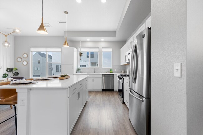 kitchen - 1691 W 67th Cir