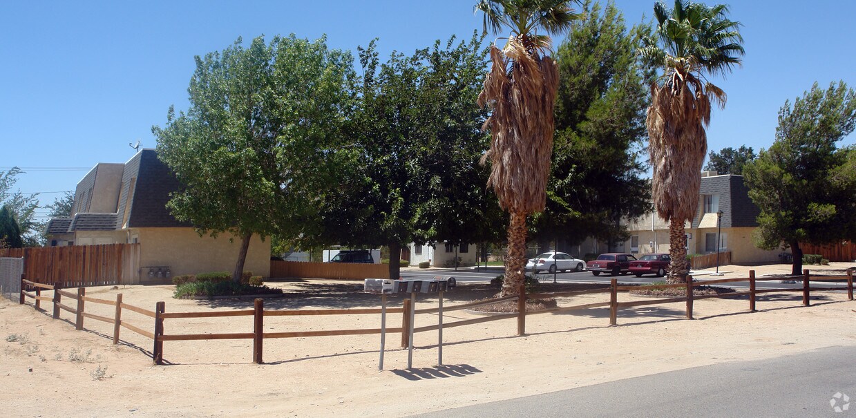 Primary Photo - 13652 Yakima Rd