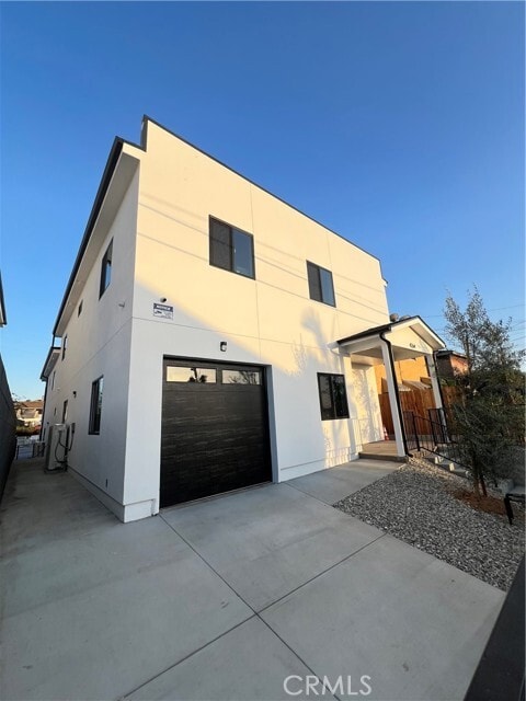 Building Photo - 4264 Capistrano Way