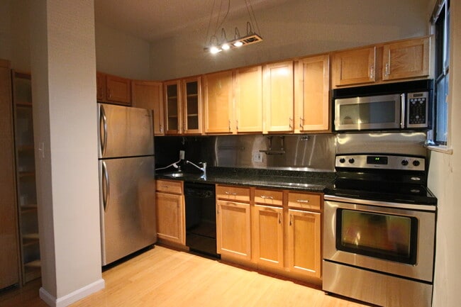 Building Photo - 1822 15th St NW