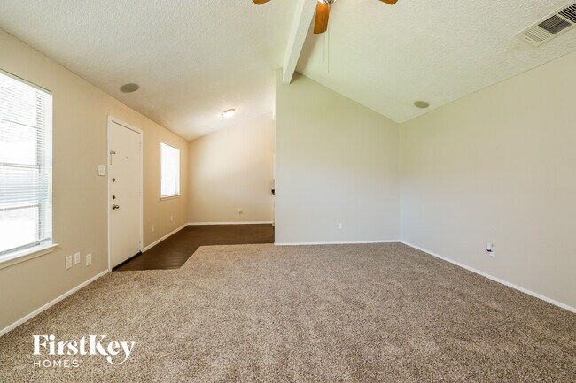 Foto del edificio - 23314 Balthasar St