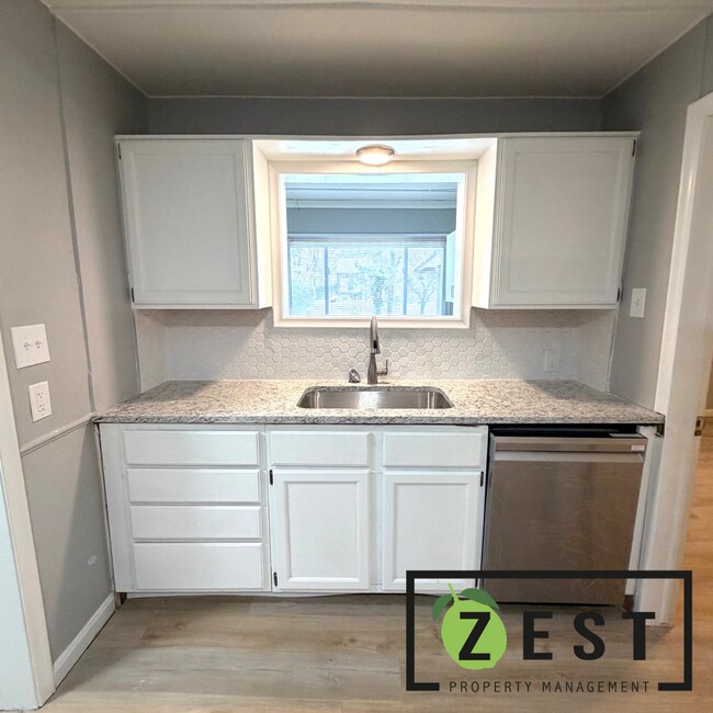 Foto del edificio - OPEN HOUSE- 4/1! 3PM-330PM! Gorgeous 2bed 1 bath Home