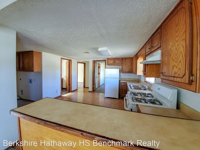 Building Photo - 2 br, 1 bath House - 532 N Patchin