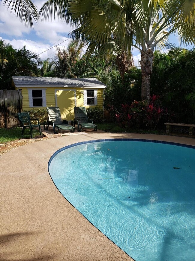 Building Photo - 3170 Buccaneer Rd