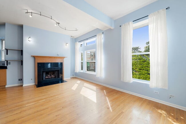 Building Photo - 2744 W Haddon Ave